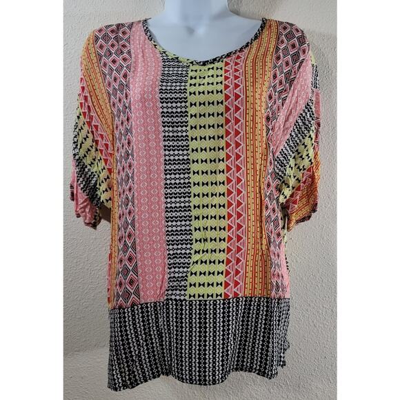 Cato Pink Black Yellow Geo Print Short Batwing Sleeve Large Lightweight Flowy - Picture 1 of 6